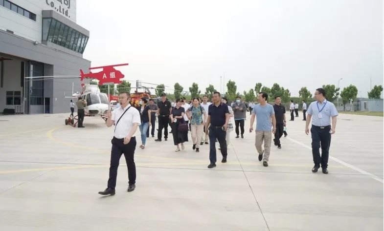 陜西省委黨校航空應(yīng)急救援實踐教學走進陜西直升機產(chǎn)業(yè)發(fā)展園